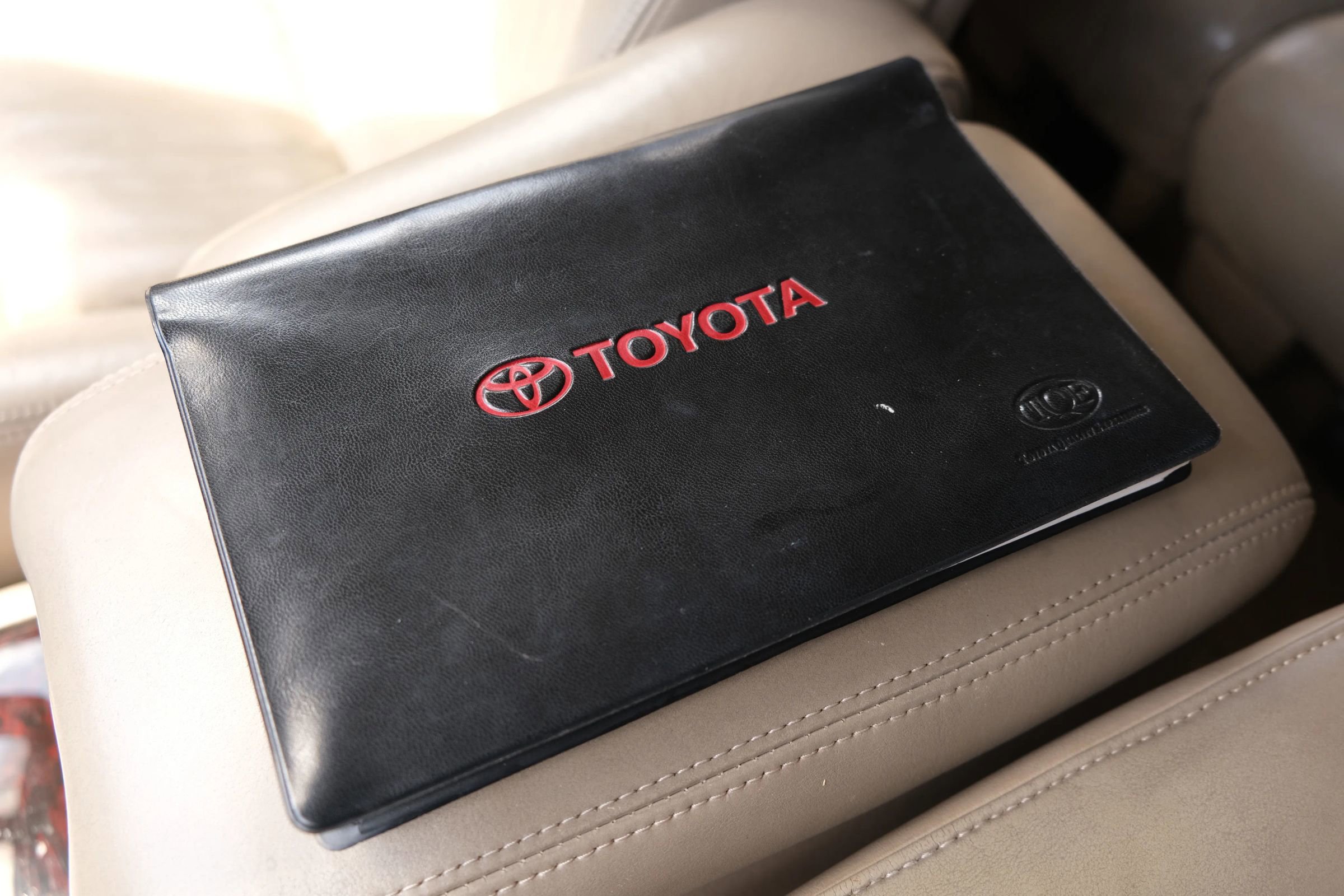 Used 2000 Toyota Land Cruiser AWD/4WD image 52