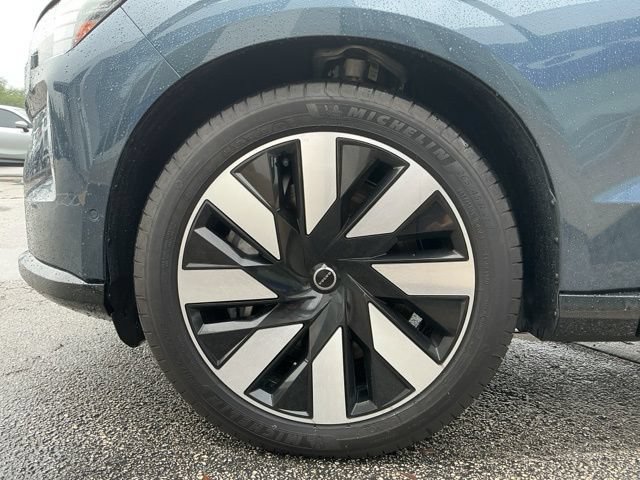 Certified 2025 Volvo EX90 Ultra AWD/4WD image 6