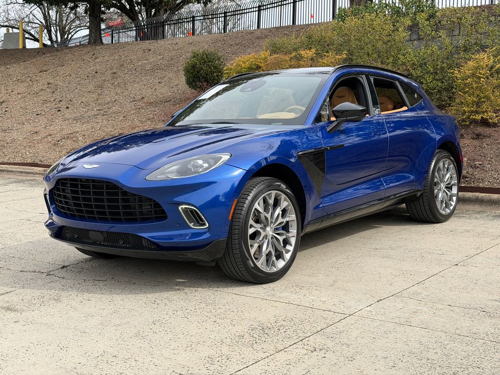 Used 2021 Aston Martin DBX image 18