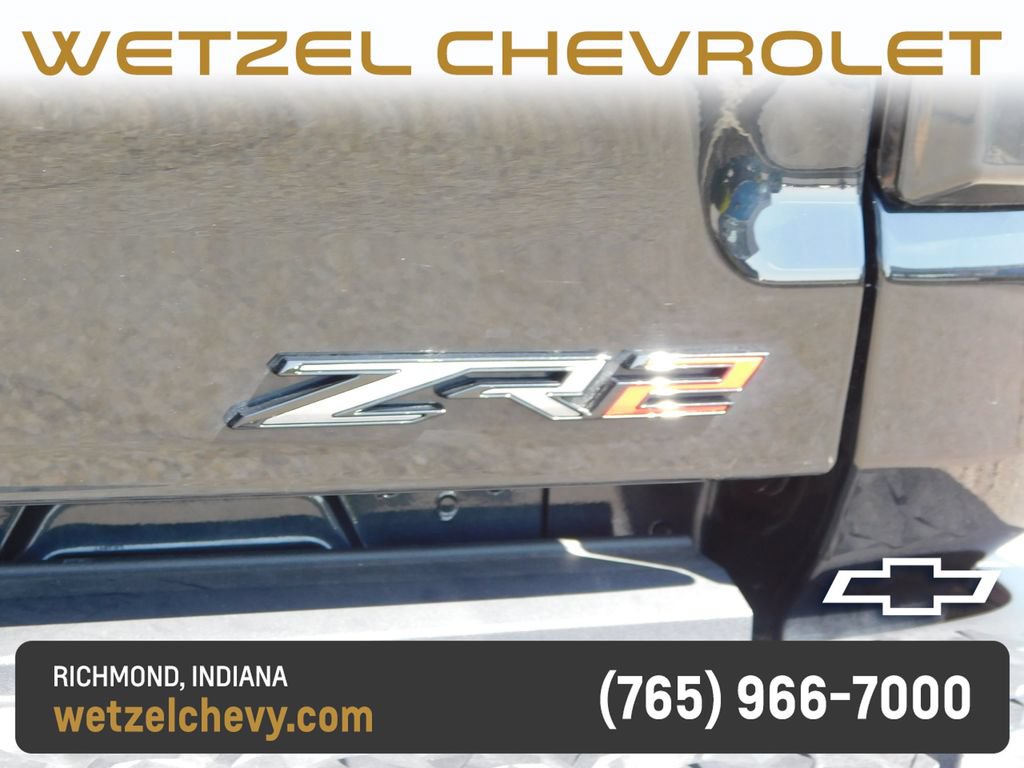 Used 2025 Chevrolet Colorado ZR2 w/ Technology Package AWD/4WD image 40