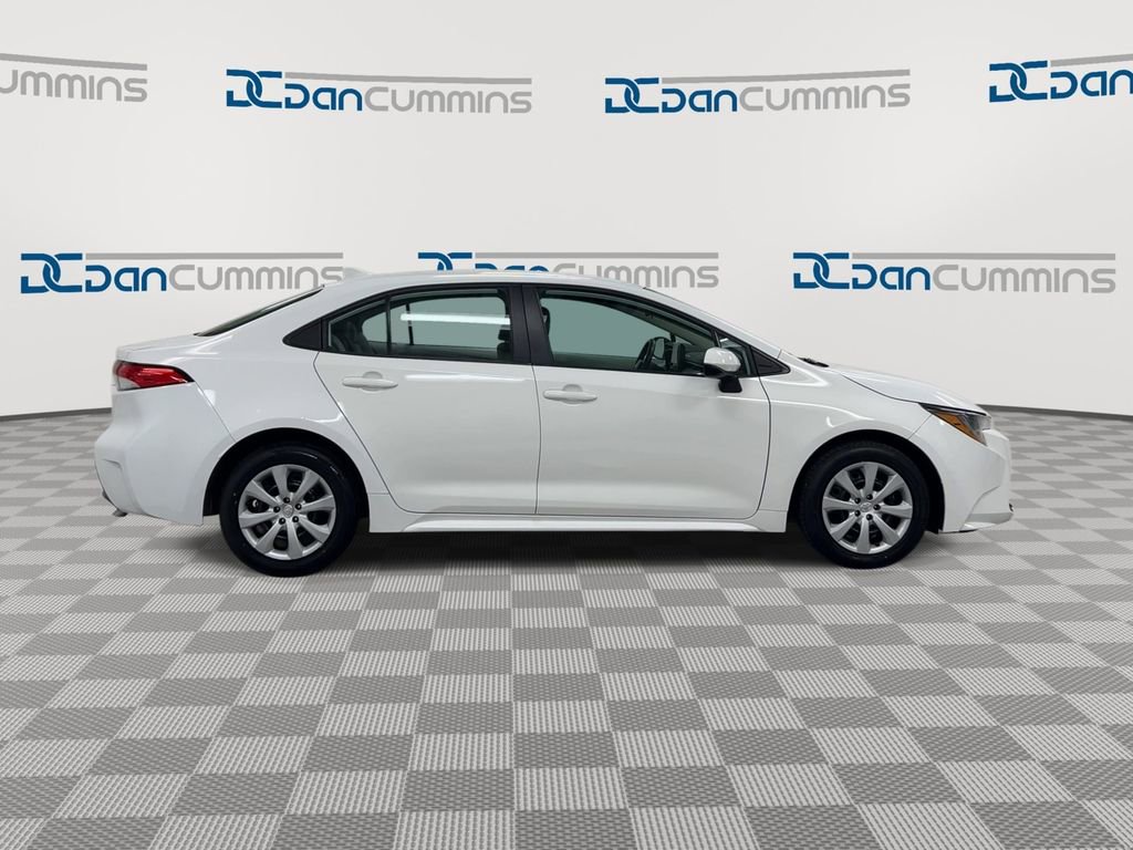 Used 2023 Toyota Corolla LE FWD image 9
