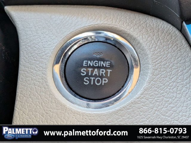 Used 2016 Toyota Sienna XLE FWD image 28