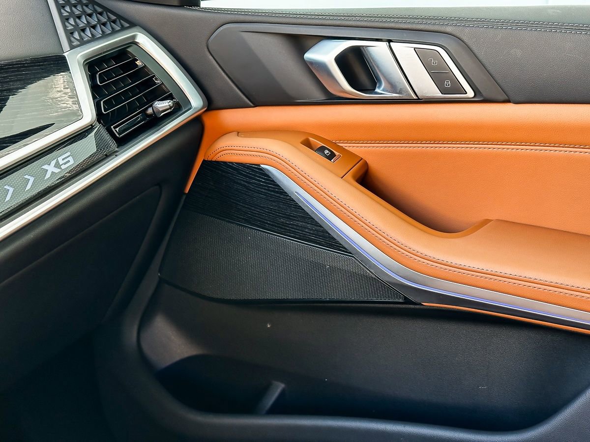 Certified 2024 BMW X5 sDrive40i w/ M Sport Package image 24