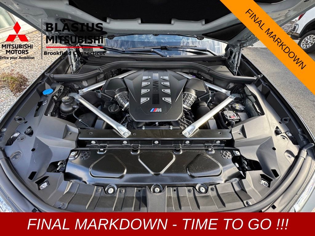 Used 2025 BMW X7 M60i w/ Climate Comfort Package image 29