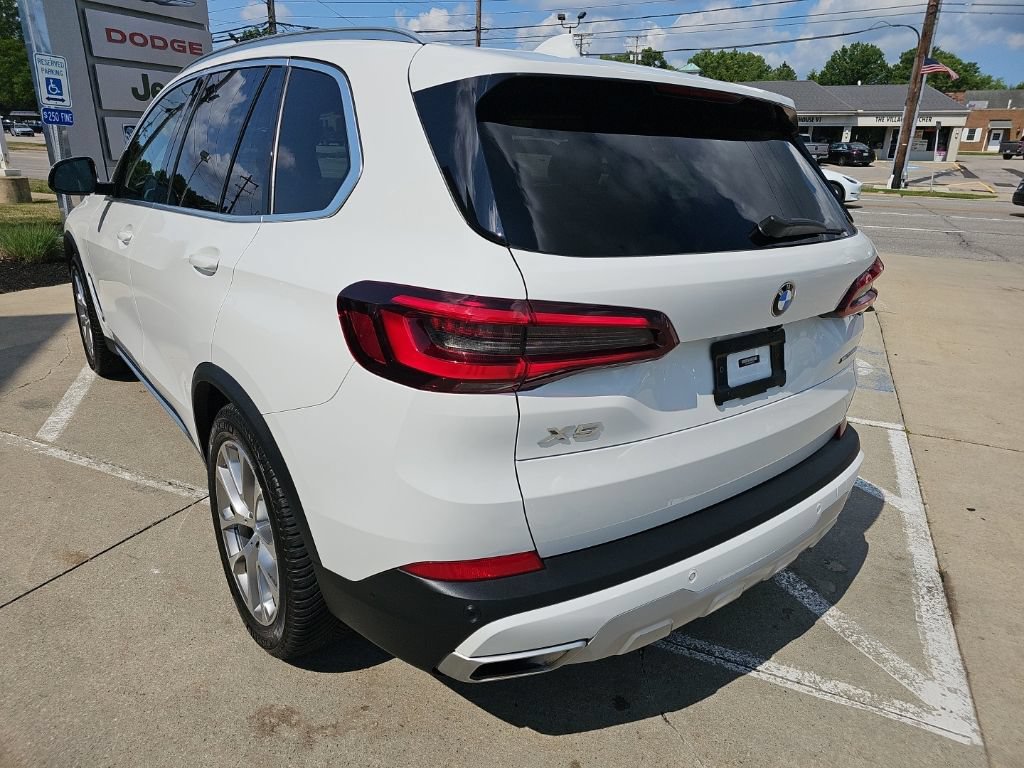 Used 2021 BMW X5 xDrive40i w/ Convenience Package AWD/4WD image 10