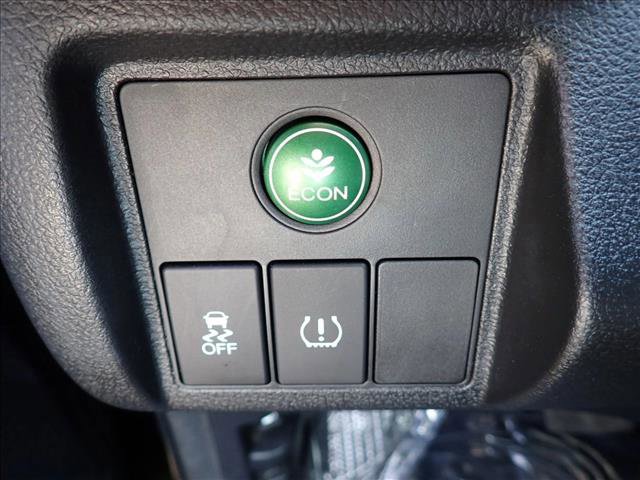 Used 2018 Honda HR-V LX image 14