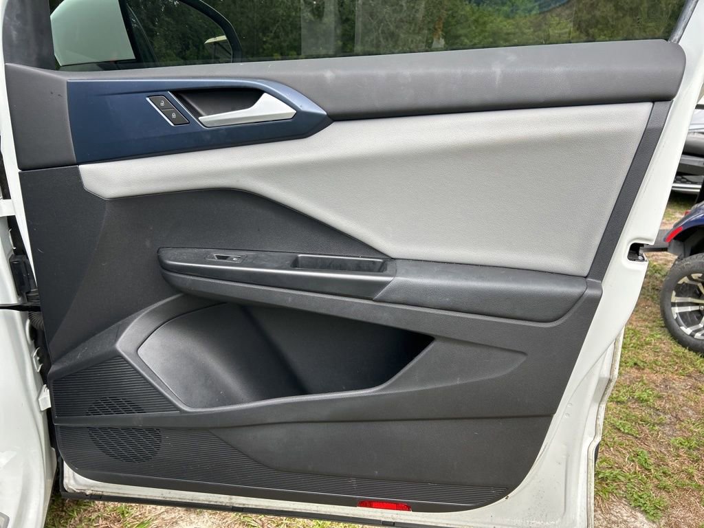 Used 2022 Volkswagen Taos SE image 41