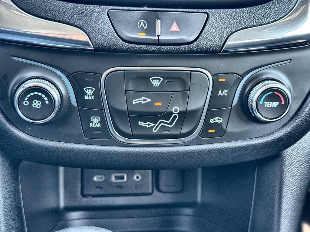 Used 2023 Chevrolet Equinox LT AWD/4WD image 18