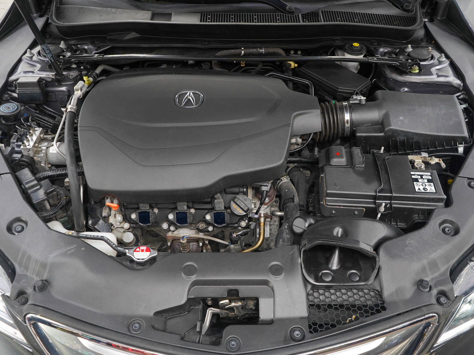 Used 2017 Acura TLX V6 w/ Technology Package FWD image 32