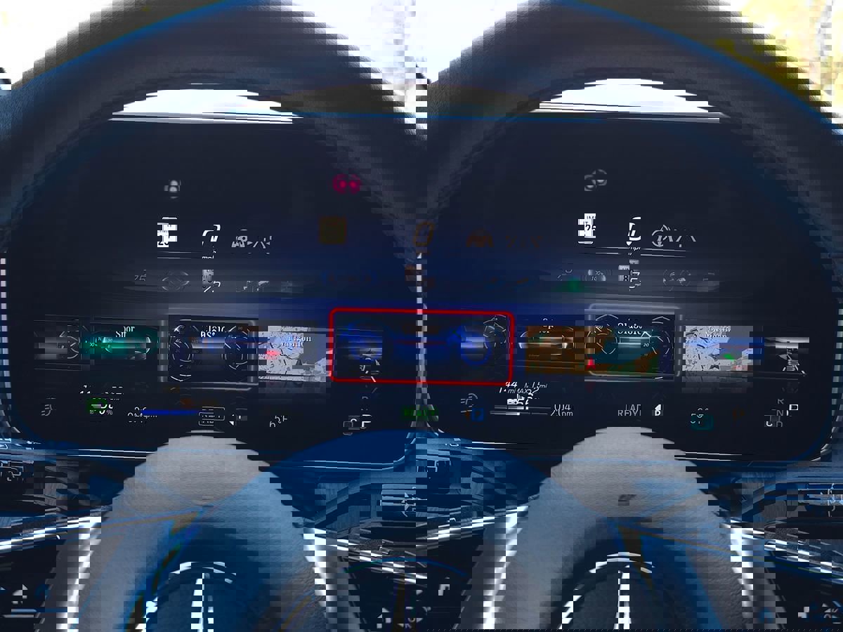 Used 2023 Mercedes-Benz EQE 500 4MATIC SUV image 34