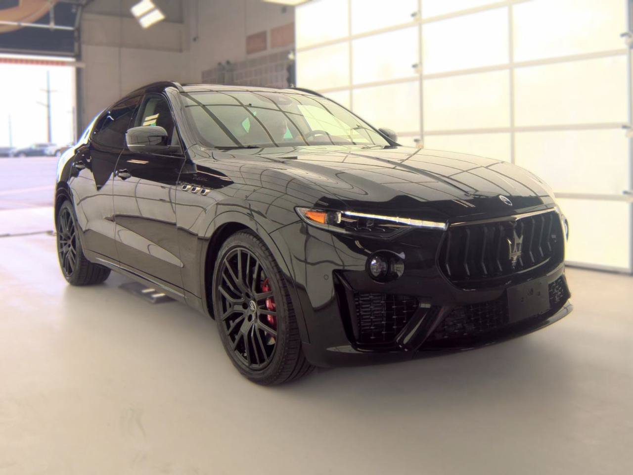 Used 2023 Maserati Levante Modena AWD/4WD image 1