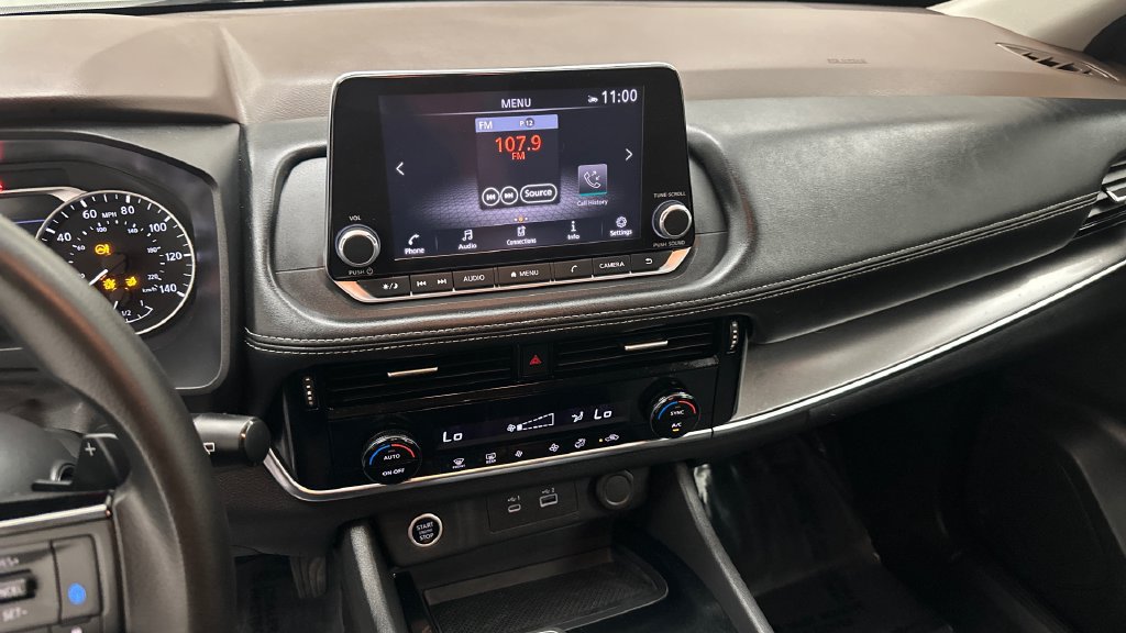 Used 2022 Nissan Rogue SV AWD/4WD image 13