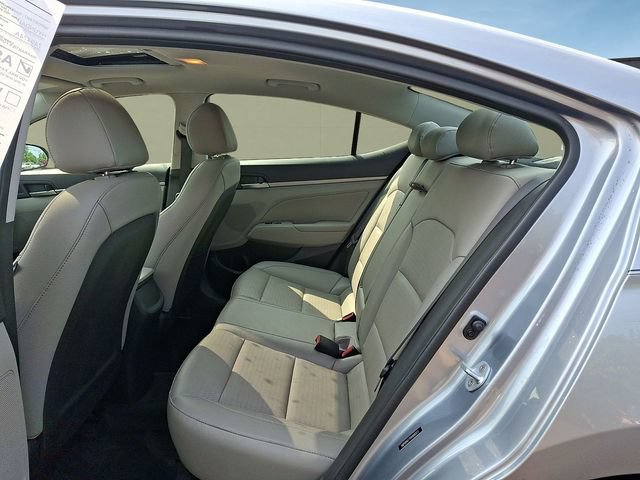 Used 2017 Hyundai Elantra Limited w/ Limited Tech Package 04 FWD image 10