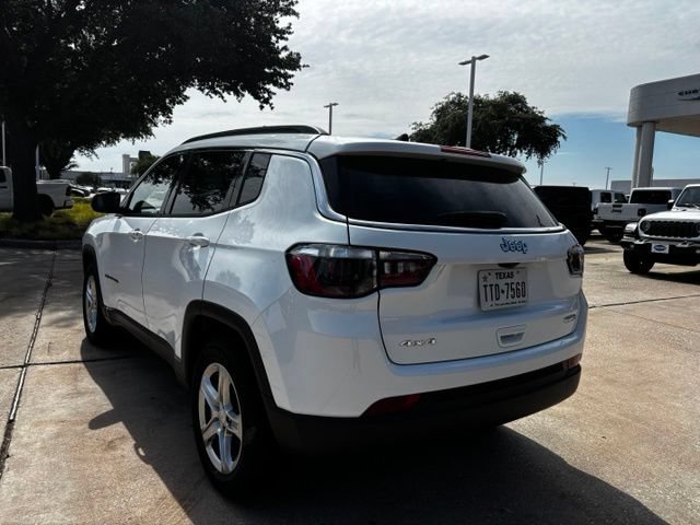 Used 2024 Jeep Compass Latitude AWD/4WD image 7