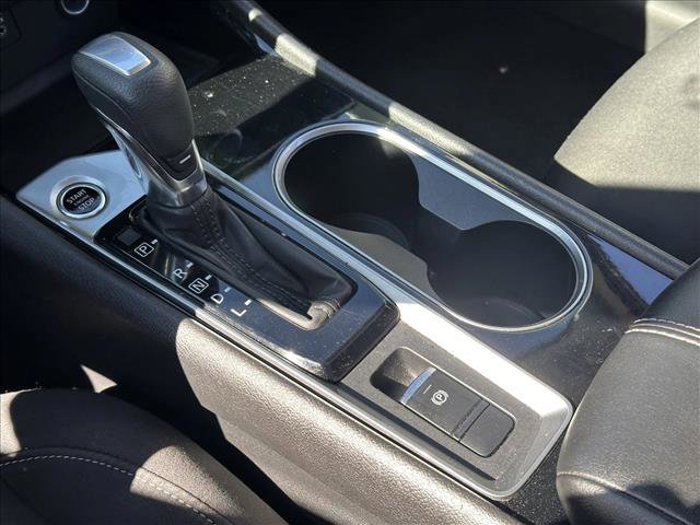 Used 2024 Nissan Altima 2.5 SV image 15