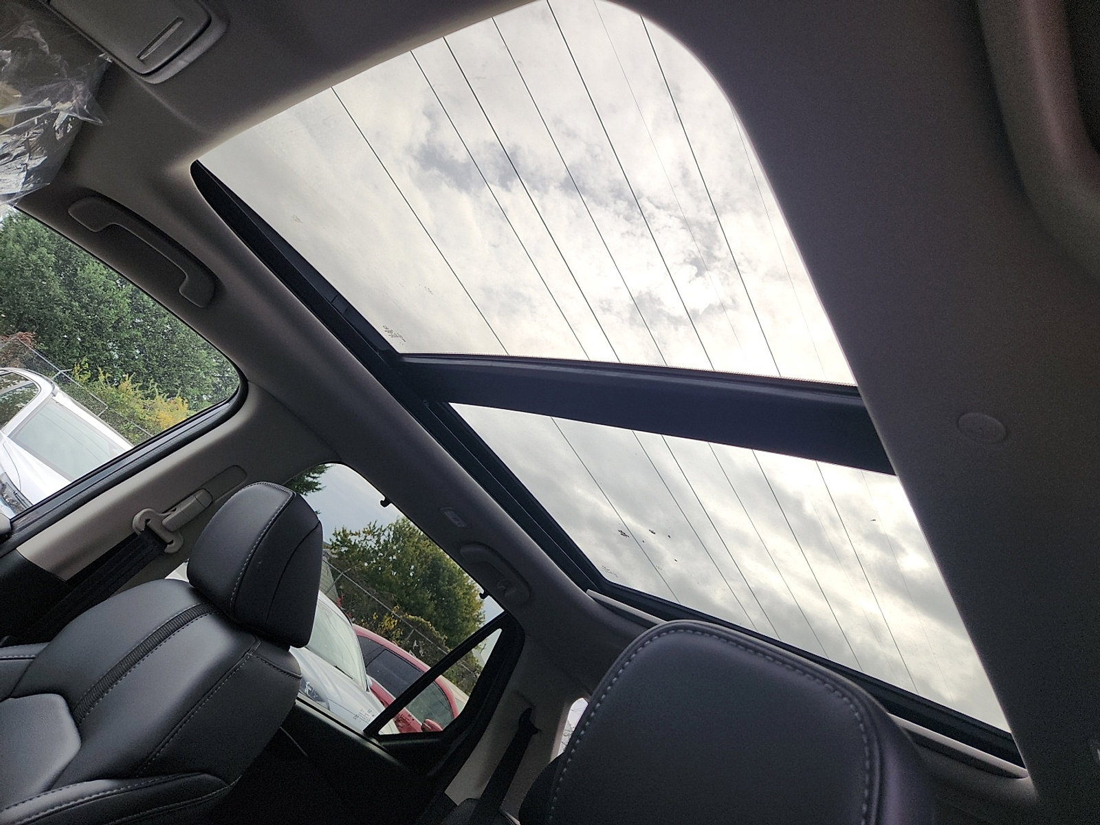 New 2025 Honda Pilot Touring image 10