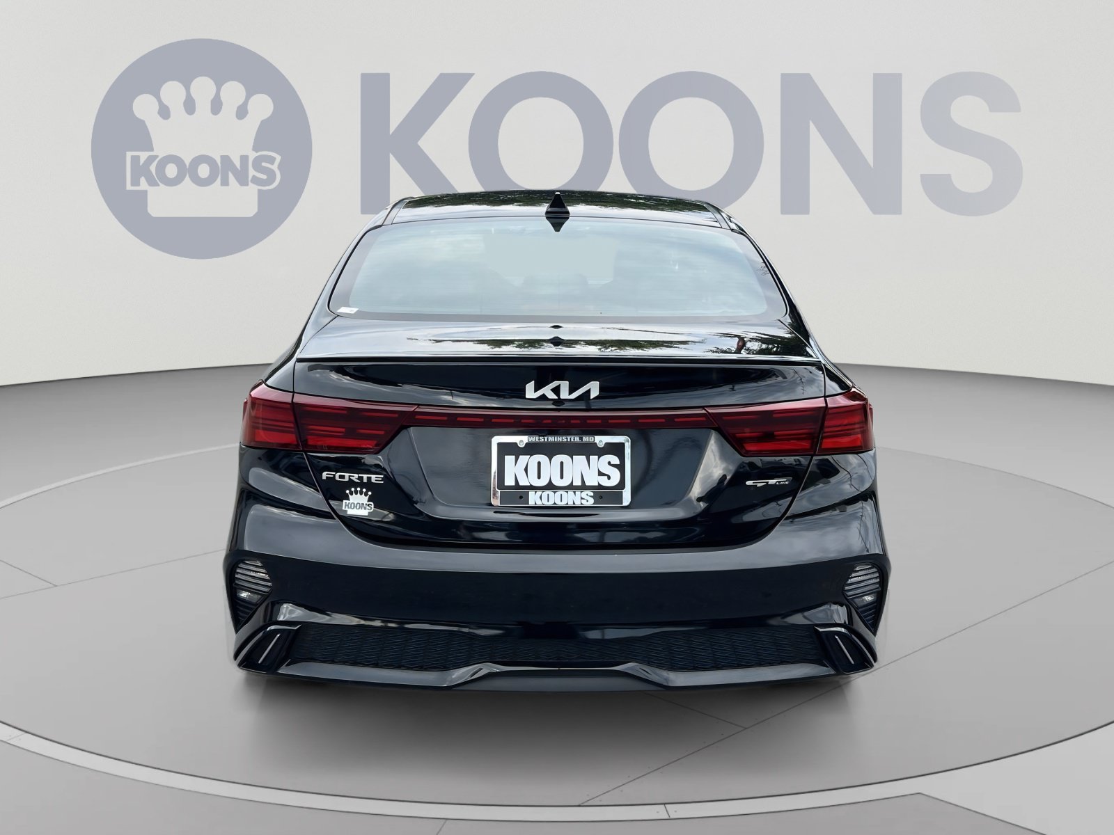 Used 2023 Kia Forte GT-Line w/ GT-Line Technology Package FWD image 5