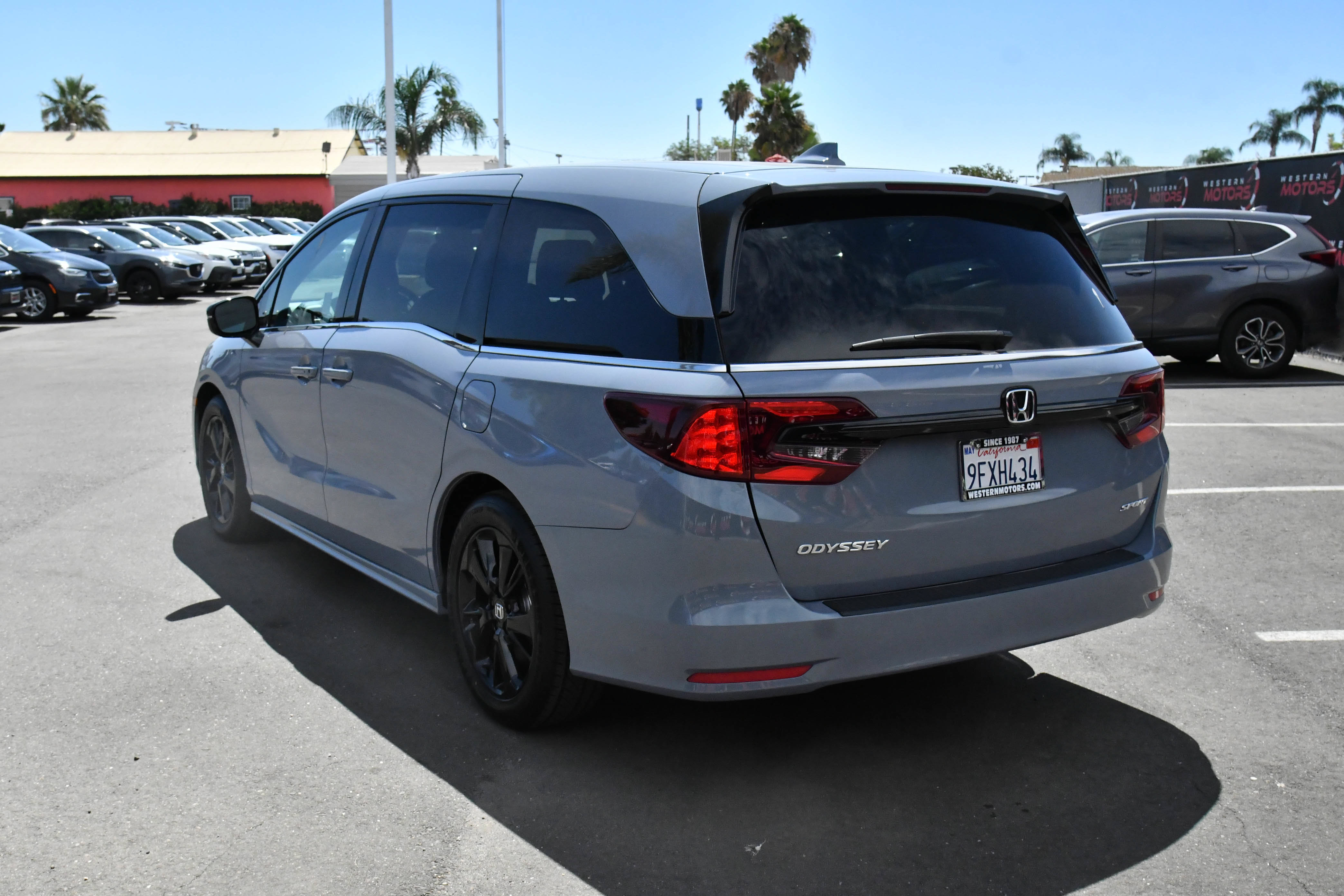 Used 2023 Honda Odyssey Sport image 6