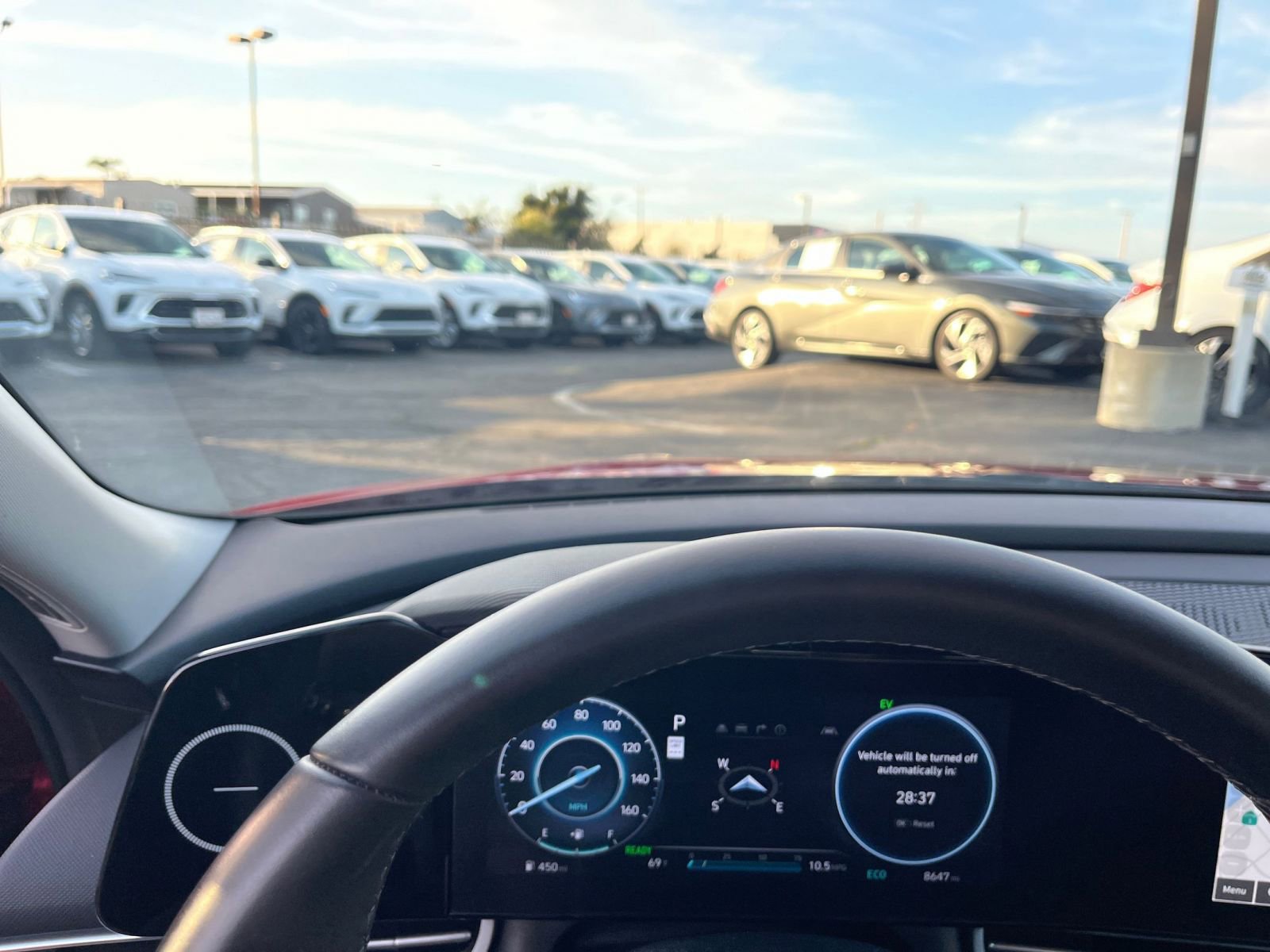 Used 2025 Hyundai Elantra Limited image 37