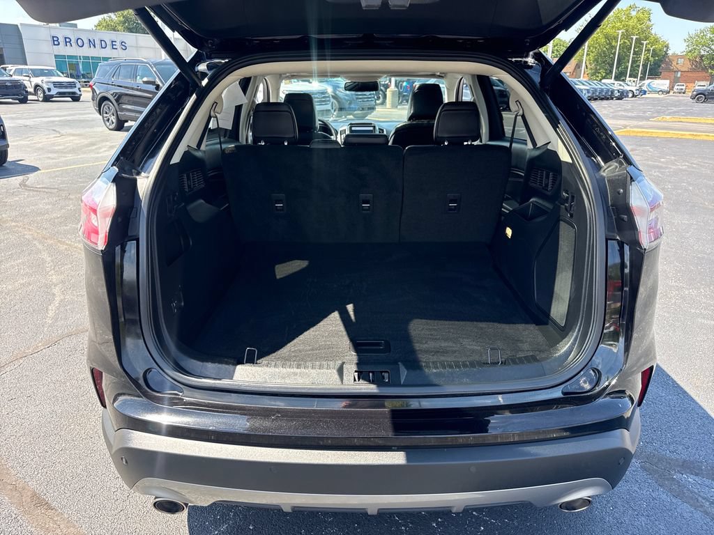 Used 2024 Ford Edge Titanium w/ Equipment Group 301A AWD/4WD image 13