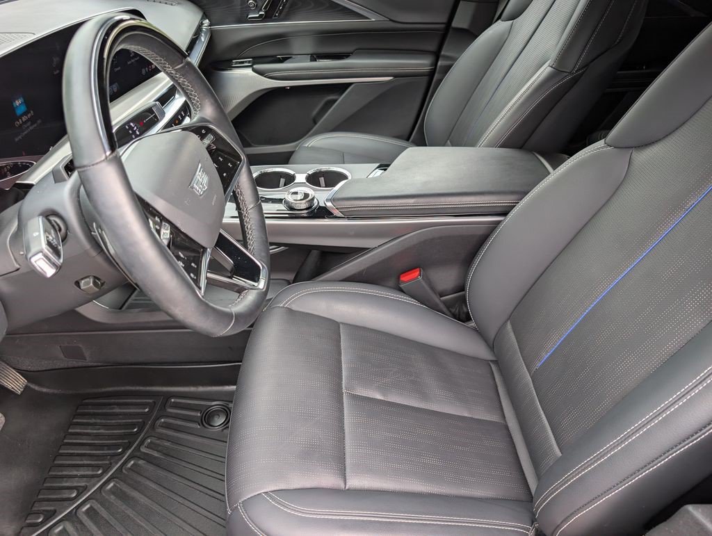 Certified 2024 Cadillac Lyriq Sport AWD/4WD image 12