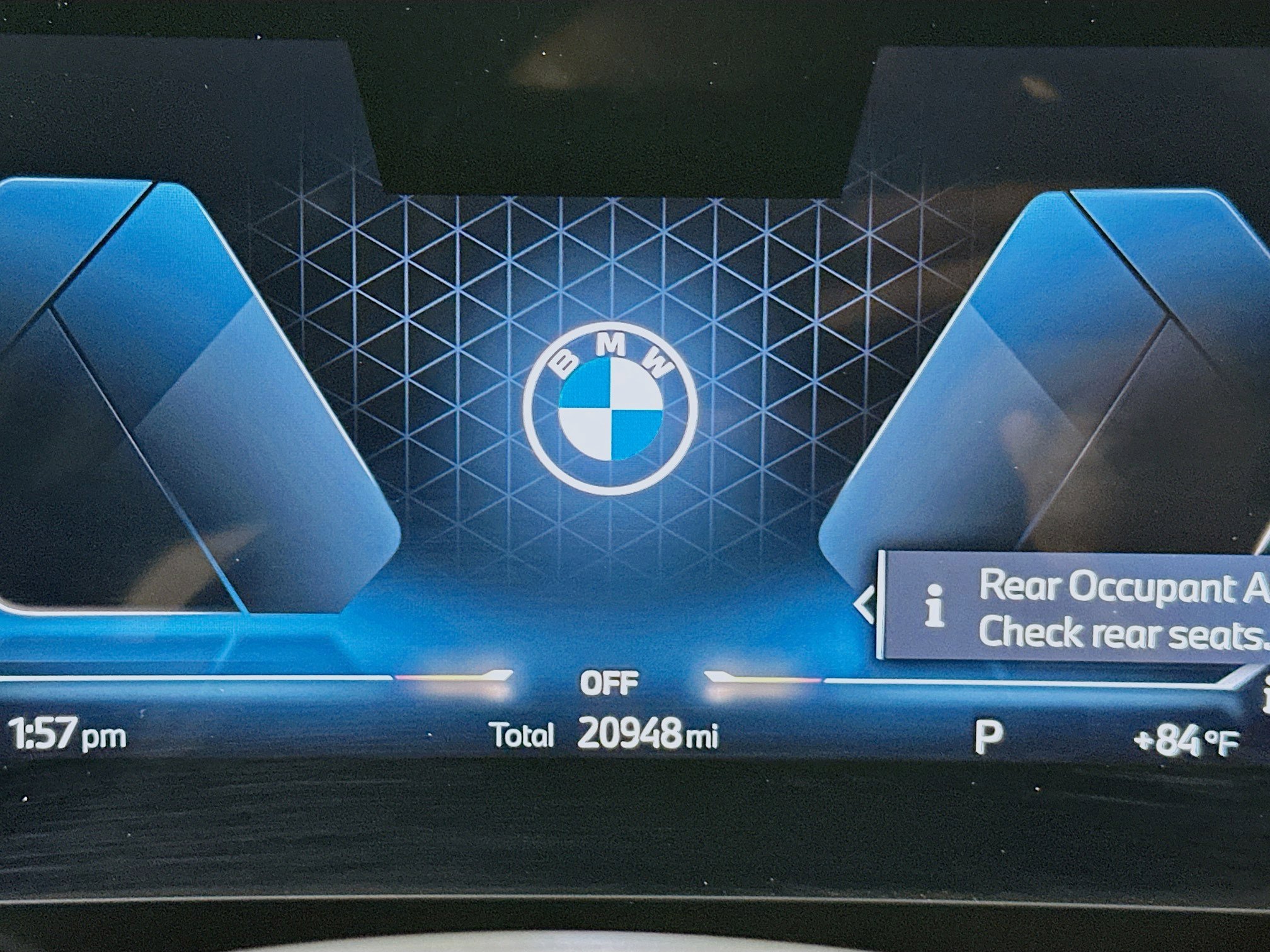 Used 2025 BMW X2 xDrive28i AWD/4WD image 19