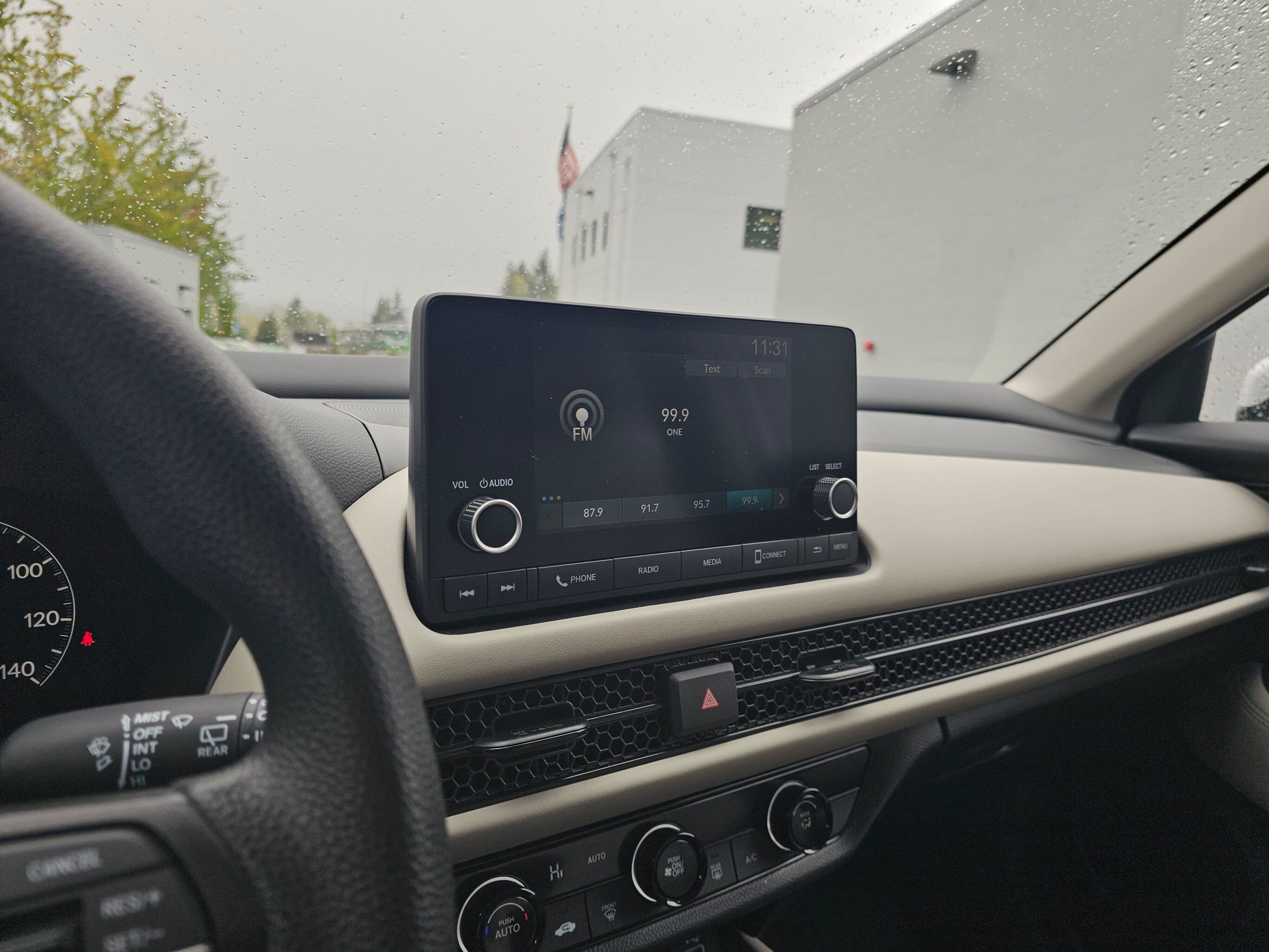 Certified 2025 Honda HR-V LX image 27