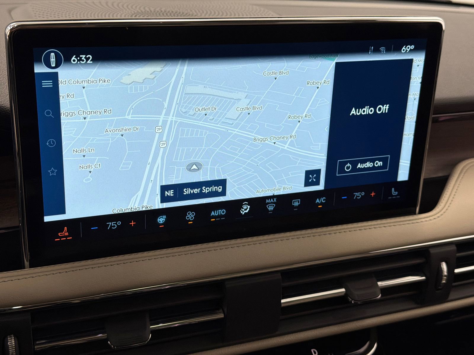 Used 2025 Lincoln Corsair Grand Touring w/ Equipment Group 301A image 26