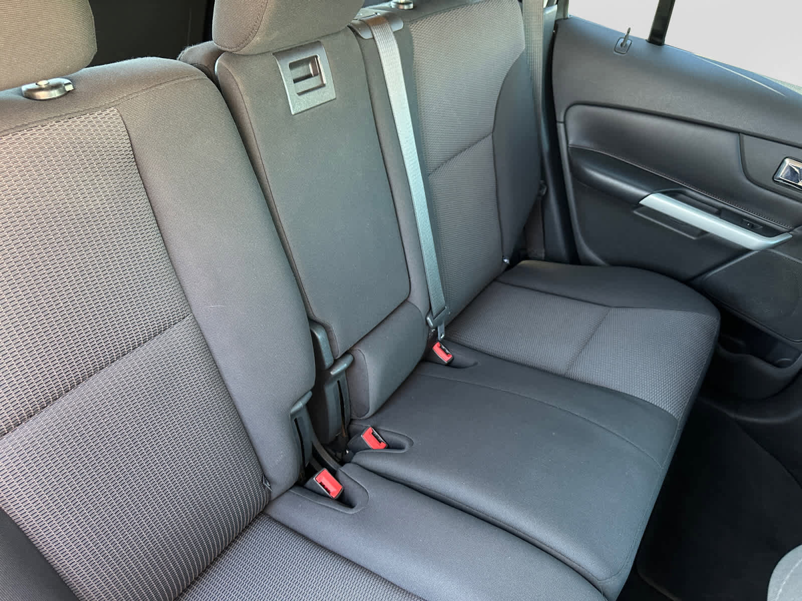 Used 2013 Ford Edge SEL FWD image 18