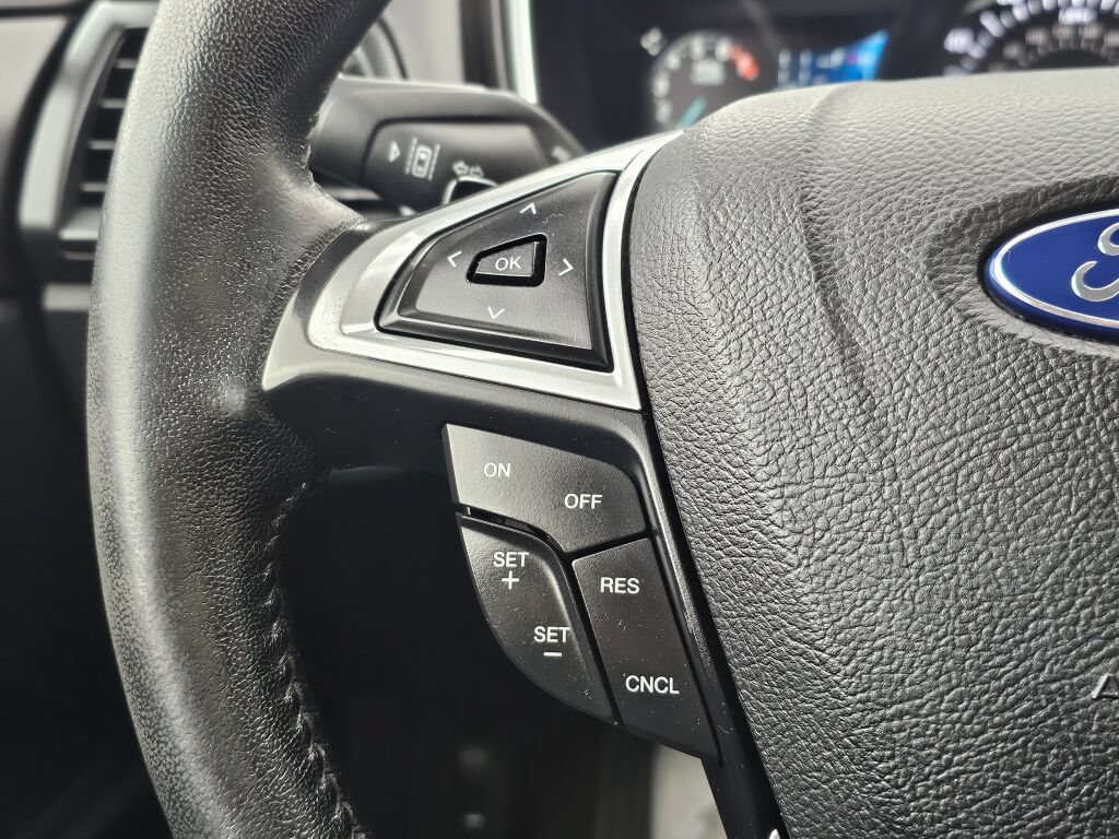 Used 2017 Ford Fusion Titanium AWD/4WD image 24