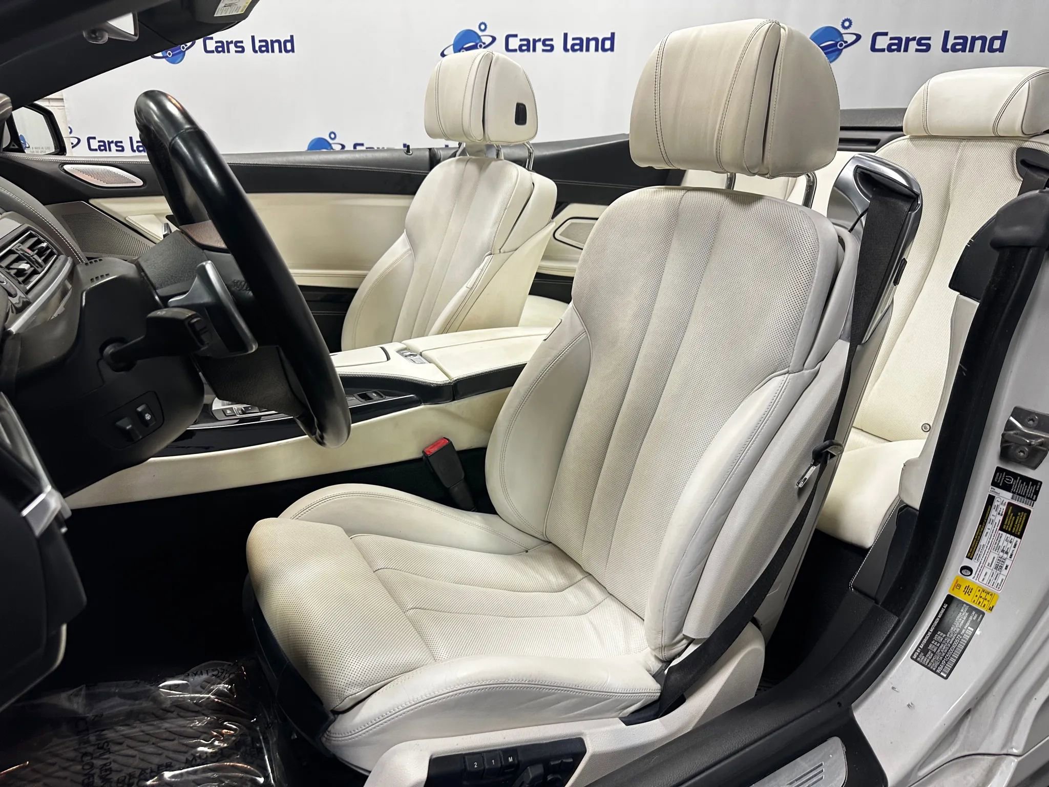 Used 2013 BMW 650i xDrive Convertible image 10