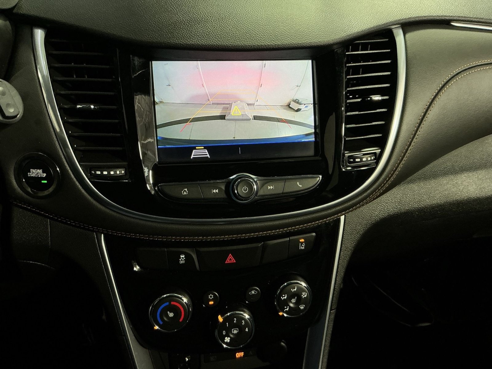 Used 2020 Chevrolet Trax Premier AWD/4WD image 20