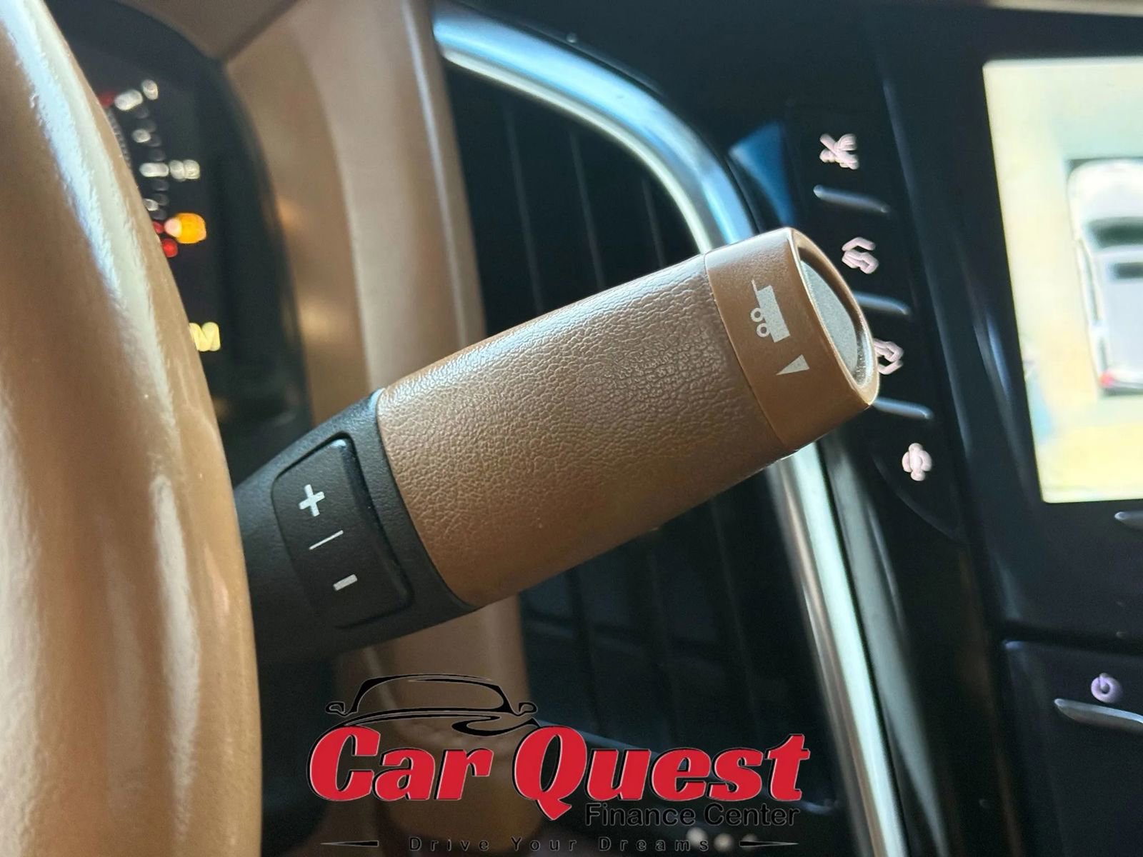 Used 2015 Cadillac Escalade ESV Platinum AWD/4WD image 44