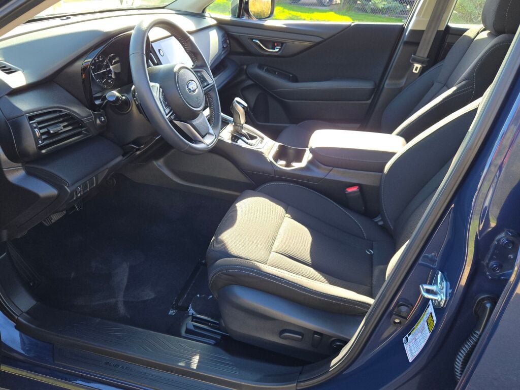 Used 2025 Subaru Legacy Premium AWD/4WD image 24