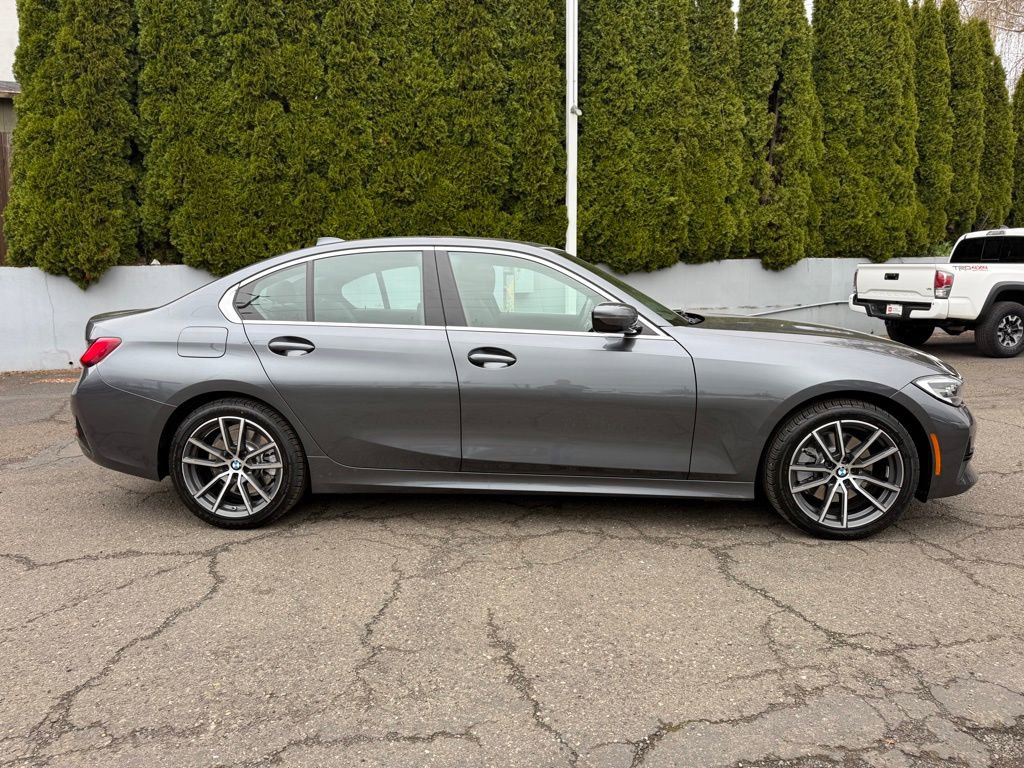 Used 2020 BMW 330i xDrive Sedan w/ Driving Assistance Package image 10
