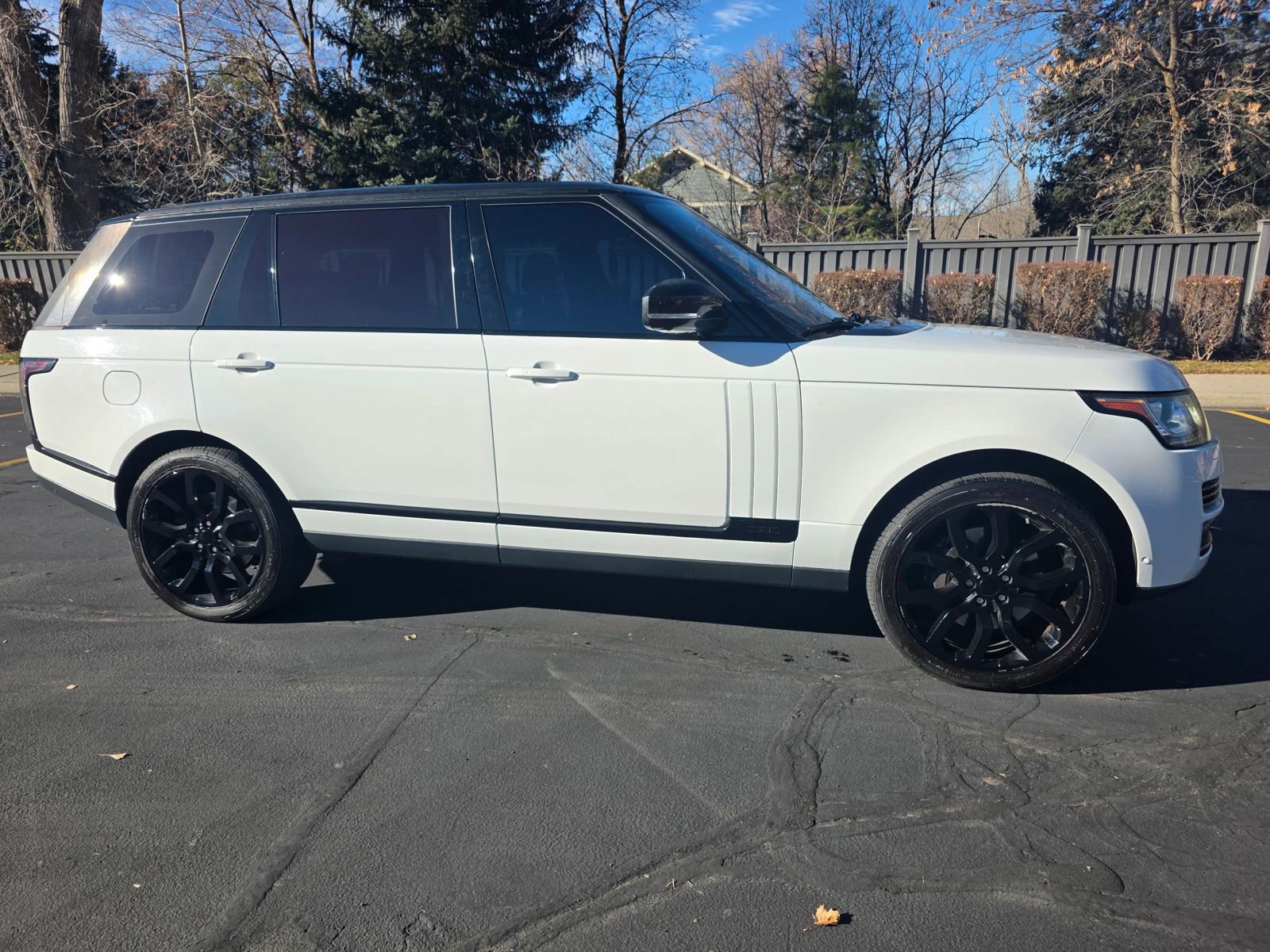 Used 2015 Land Rover Range Rover Long Wheelbase Supercharged image 11