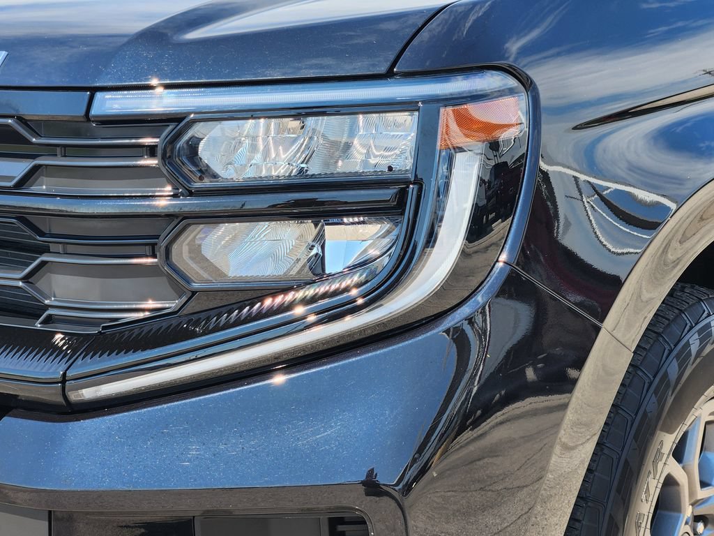 Used 2025 Ford Expedition Max Active AWD/4WD image 8