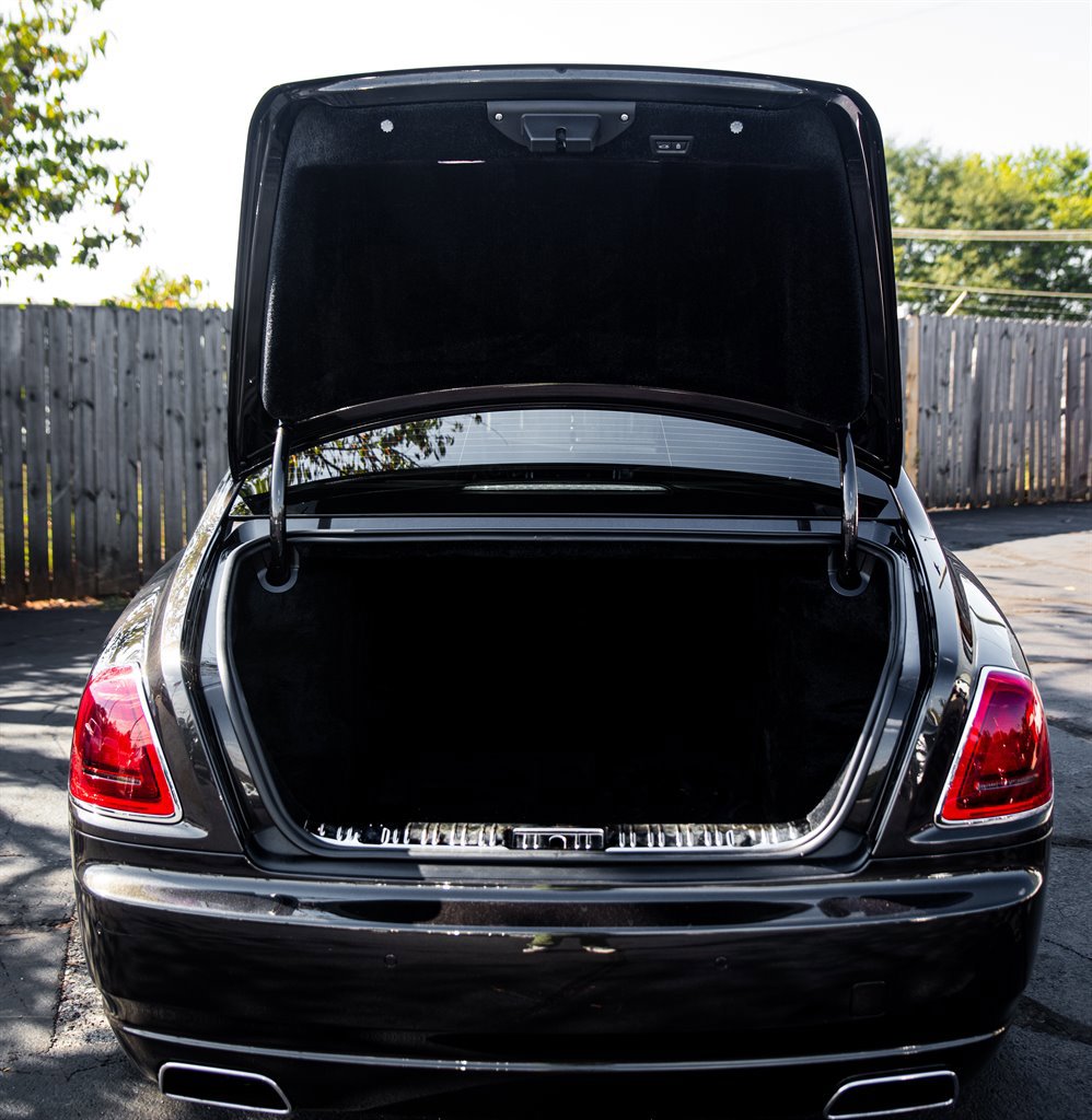 Used 2014 Rolls-Royce Ghost image 14