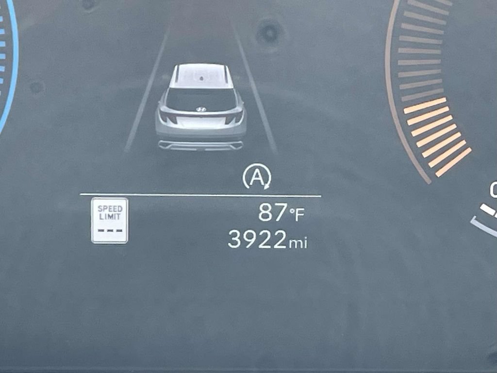 Used 2026 Hyundai Tucson SEL Plus FWD image 26