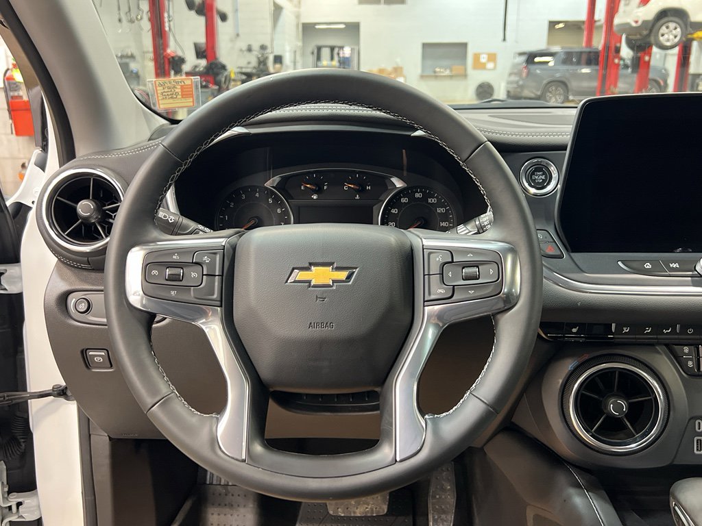 Used 2024 Chevrolet Blazer LT w/ Sound & Technology Package image 31