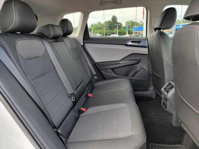 Used 2024 Volkswagen Taos SE FWD image 22