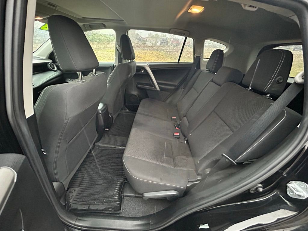 Used 2018 Toyota RAV4 XLE w/ Plus Extra Value Package FWD image 26