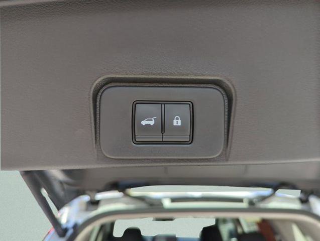 Certified 2024 Nissan Rogue SL image 17