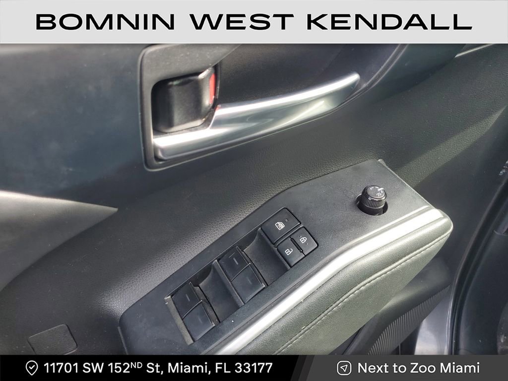 Used 2022 Toyota Highlander XLE image 24