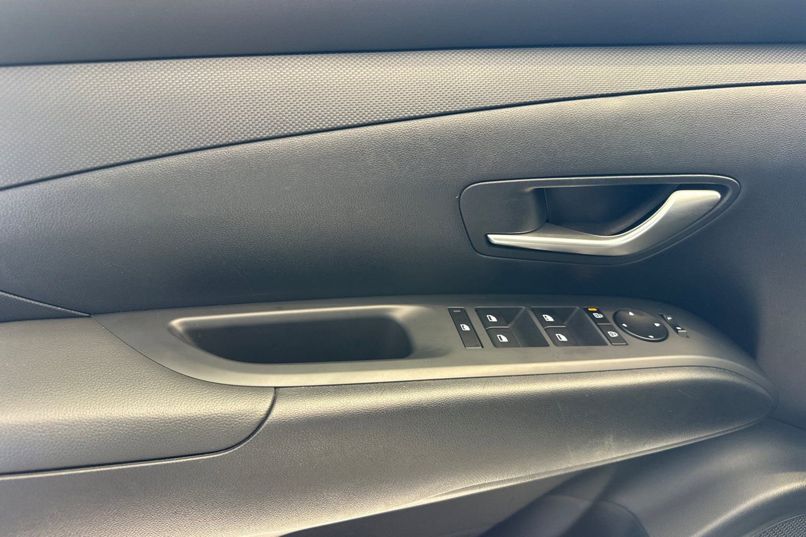 Certified 2025 Hyundai Santa Cruz SE image 14
