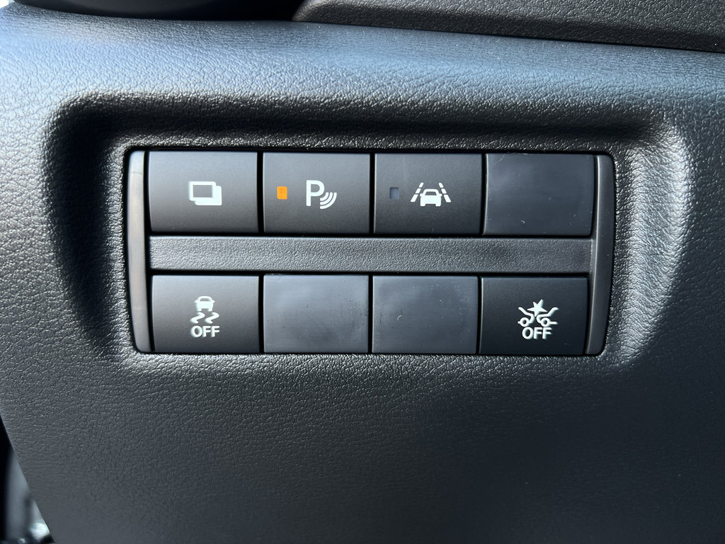 New 2025 Nissan Versa S w/ Trunk Package image 18