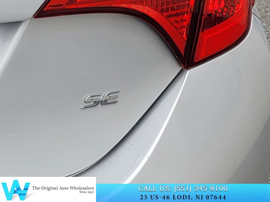 Used 2017 Toyota Corolla SE w/ Carpet Mat Package (TMS) image 14