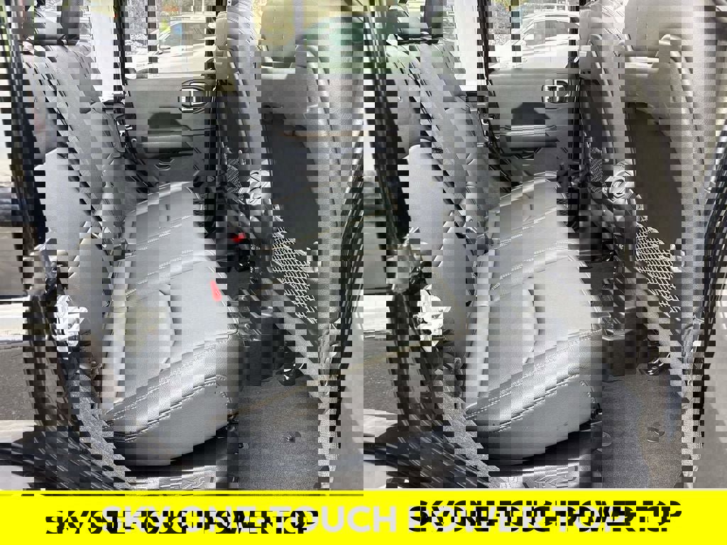 Used 2024 Jeep Wrangler Unlimited Sahara w/ Technology Group AWD/4WD image 15