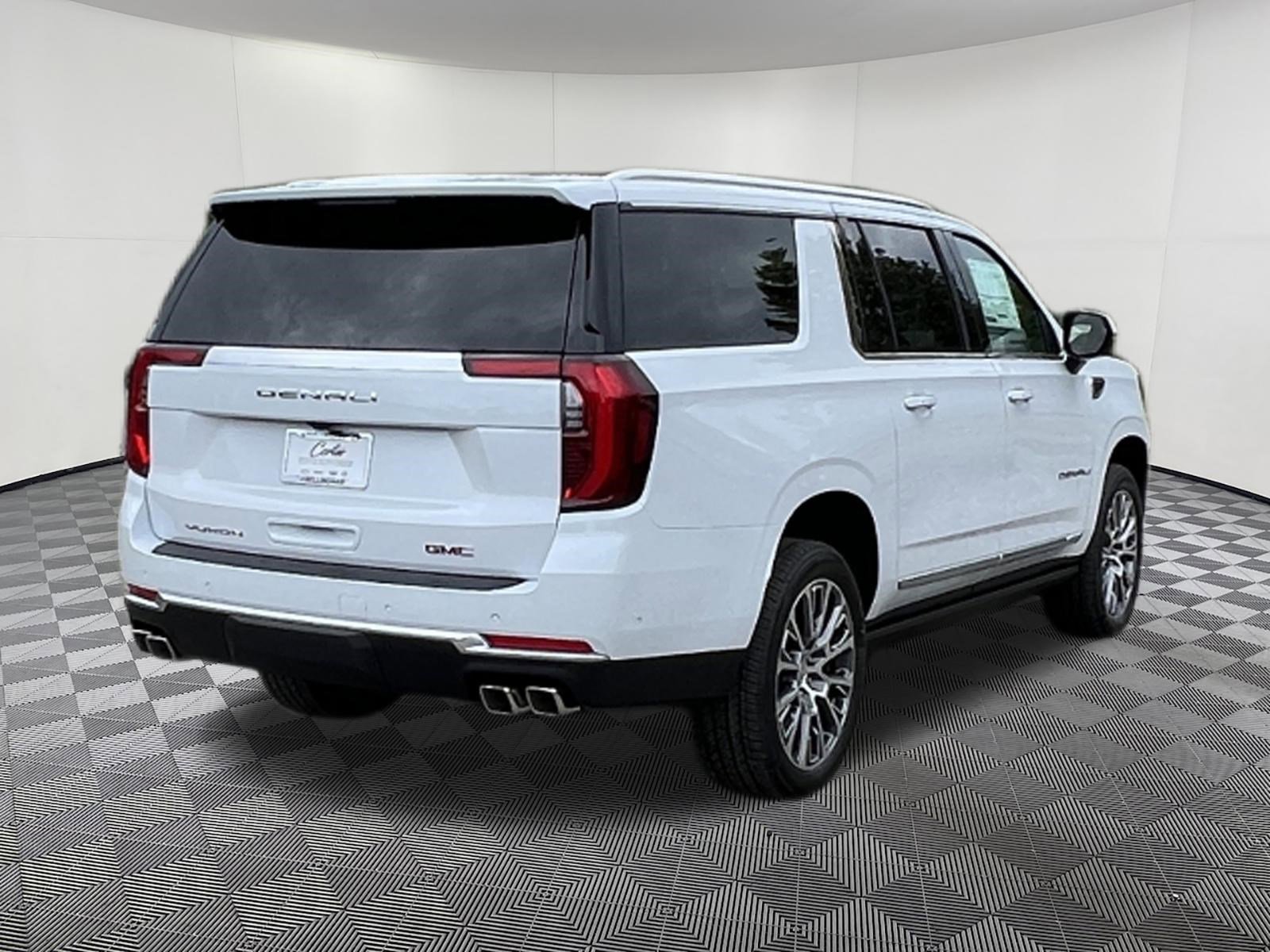 New 2026 GMC Yukon XL Denali w/ Sun & Power Step Package AWD/4WD image 6
