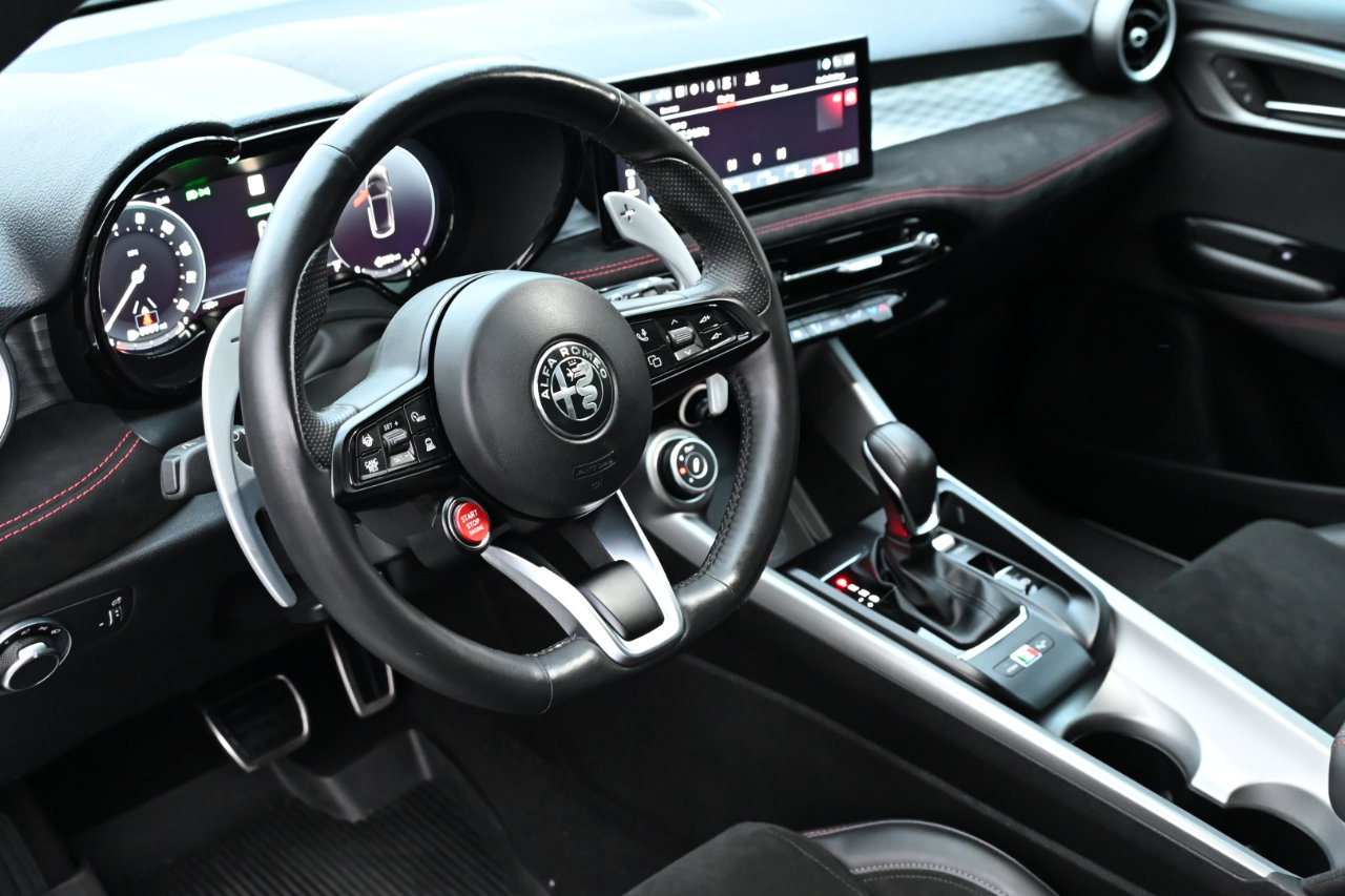 Used 2024 Alfa Romeo Tonale Veloce w/ Active Assist Package image 26